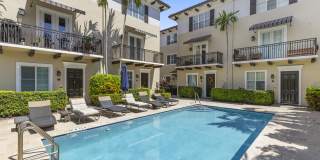 65 SE 5th Avenue Gallery 37