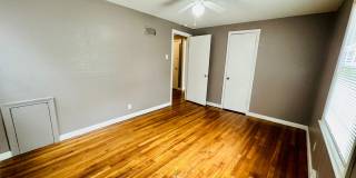 {7047} Prairie Village Ranch with Hardwood Floors + Large, Fenced Yard + 1 Car Garage Gallery 16