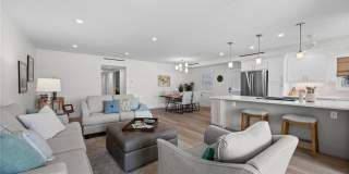 3400 Gulf Shore Blvd N unit: K2 Gallery 7