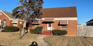 Cute 3 bed 1 bath with detached Garage Cute 3 bed 1 bath with detached Garage Gallery 1