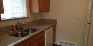 Cozy 2 bedroom in quiet cul-de-sac Gallery 3