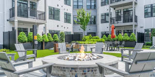 Woodland Square Gallery 28