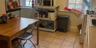 Stunning 3 bed in Brookline Gallery 10