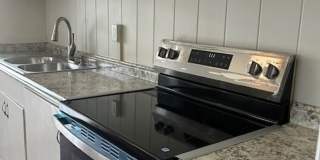 Foster Village - Available Now!  4 bedroom/ 2.5 bathrooms / 3+ parking Gallery 3