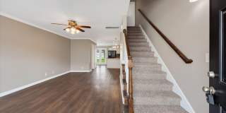 Pet Friendly Two Bedroom! Gallery 6