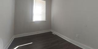 NEW LISTING! Renovated 3Bedroom + bonus room 2 bath in Port Richmond!! Gallery 18