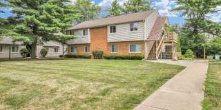 1613 Lyndhurst West - F Gallery 1