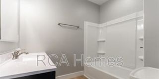 648 West 30th Street Gallery 11