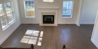 Spacious 3BR/2.5BA home in North Nashville with an abundance of natural light throughout! Gallery 5