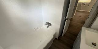 AVAILABLE FOR IMMEDIATE MOVE IN!! Gallery 7