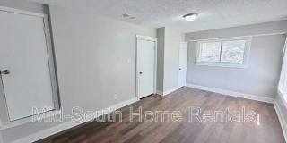 1561 Foster Ave Gallery 27