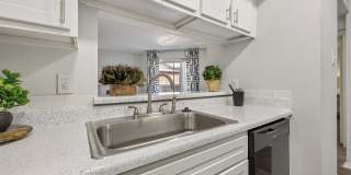 Creekside on the Green Gallery 13