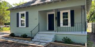 Adorable Home Near Downtown Mooresville! Gallery 1