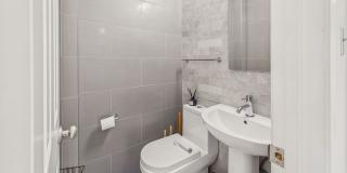Beautiful serene and private Belmont home Gallery 15