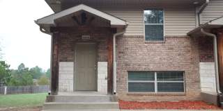 2 Bedroom Town house for Rent in Lindale! Gallery 1