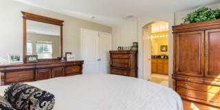 2527 Aurora Lane Gallery 10