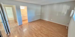 Spacious 2-Bedroom, 2-Bathroom Alamitos Beach Retreat Gallery 11