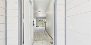 Beautiful 3-Bedroom Condo Near Four Corners Gallery 16