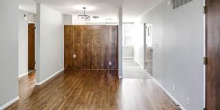 Spacious 2-Bed and 1-Bath Apartment in Millard! Gallery 1
