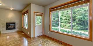 Park-Like Setting, 3+ Bedrooms, Great location - Kona Ct Gallery 8