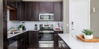 5351 Burnet Rd Gallery 3