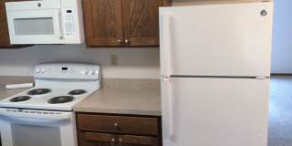 Fully Updated 3 Bedroom 3 Bath Townhouse with 2 Stall Attatched Garage Fully Updated 3 Bedroom 3 Bath Townhouse with 2 Stall Attatched Garage Gallery 5