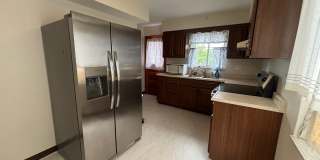 Appealing 3-Bedroom Home in Upper St. Clair - Available in August! Gallery 3