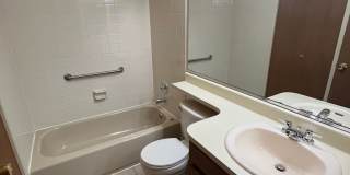 3 Bed 2 Bath Updated Unit in Robinwood Gallery 18