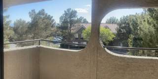 3rd floor with balcony - Boulder City Gallery 8