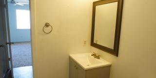Beautiful Remodeled Duplex with 3 bed-1.5 bath in 79912 Gallery 9