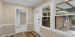 424 Byron Avenue E Gallery 23