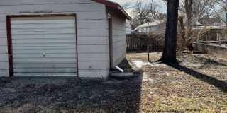 2 bedroom home in great neighborhood Gallery 14