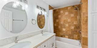 *Limited Move In Special for April Lease Start Date- $750 Off First Month's Rent! *OCEAN VIEWS! Renovated 2 Bed, 2.5 Bath Townhome in San Clemente! Gallery 34