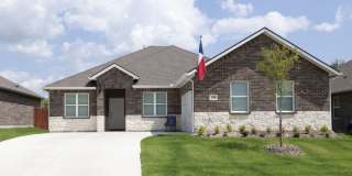 320 Ginger Avenue Gallery 1