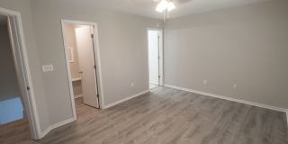 Large 4 bedroom Duplex Gallery 18