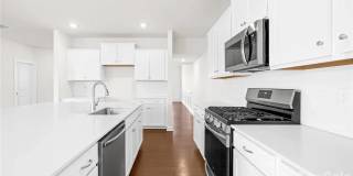 Rare 2023-built home on an oversized 0.35-acre lot in one of Waxhaw's most sought-after communities — zoned for the 9/10-rated Waxhaw Elementary School and move-in ready today. Gallery 27