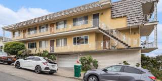 370 Santa Clara Ave #1  - 2 bedroom | 1 bath | Condo | Lower unit Gallery 3