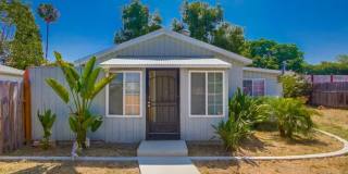 6935 1/2 Hoffman Avenue Gallery 1