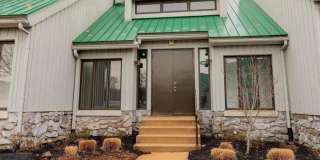 107 JOHN ROBERT THOMAS Drive Gallery 2