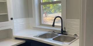 Elegant Renovation! HUGE 1 Bed 1 Bath Available Now! Gallery 55