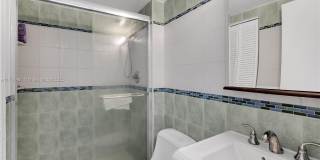 1351 NE Miami Gardens Dr Gallery 15