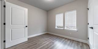 30 Excelsior Ave - Flat Gallery 2