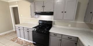 1621 Glenview Avenue - 1623 Gallery 19
