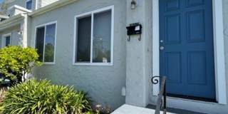 Quaint Studio, Freshly Painted, in Central Berkeley Gallery 1