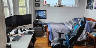 Beautiful 5 bed penthouse unit in lower Allston available 9/1/26 Gallery 13