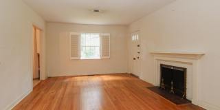 1207 Pine Avenue Gallery 9