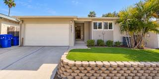 4BR/2BA house with View, private yard! Gallery 1