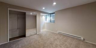 Spacious Willow Springs Townhome Near Trails, Shopping & Dining Gallery 9