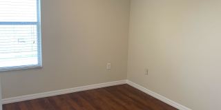 145 Southampton Dr Gallery 6