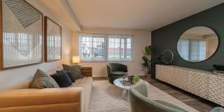 Kensington at Beverly Hills Gallery 31